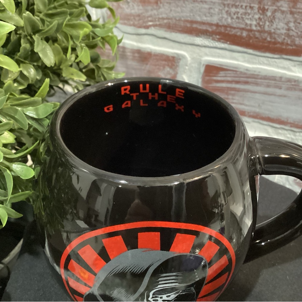 ⚫️ Star Wars - The First Order - Crush The Resistance! - Lucasfilm - Gently Used - Picture 4 of 11